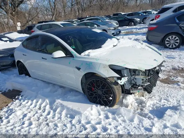 5YJ3E1EC1MF063445 2021 TESLA MODEL 3 - Image 1
