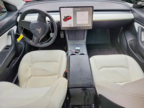5YJ3E1EC1MF925661 2021 TESLA MODEL 3 - Image 8
