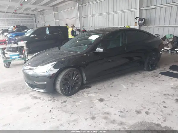 5YJ3E1EC1MF992356 2021 TESLA MODEL 3 - Image 2