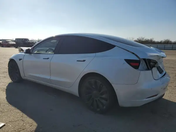 5YJ3E1EC1NF106389 2022 TESLA MODEL 3 - Image 2