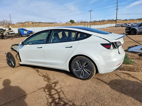 5YJ3E1EC1NF132765 2022 TESLA MODEL 3 - Image 2