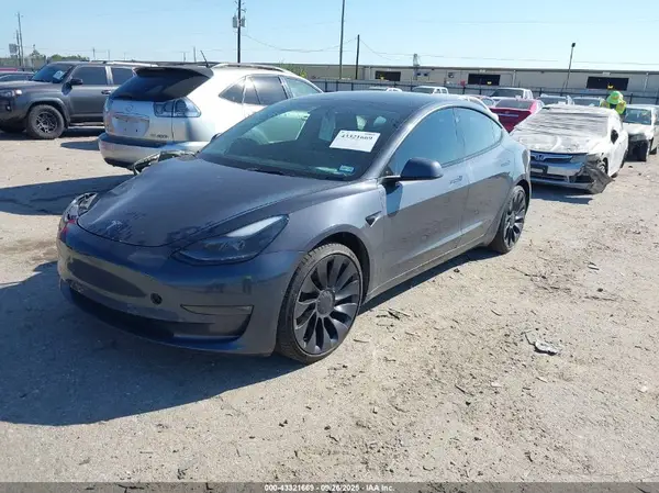 5YJ3E1EC1NF152305 2022 TESLA MODEL 3 - Image 2