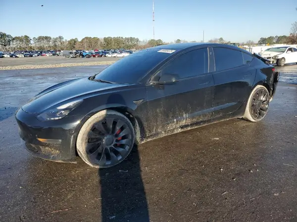 5YJ3E1EC1NF180332 2022 TESLA MODEL 3 - Image 1