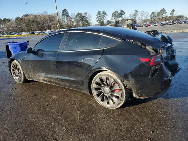 5YJ3E1EC1NF180332 2022 TESLA MODEL 3 - Image 2