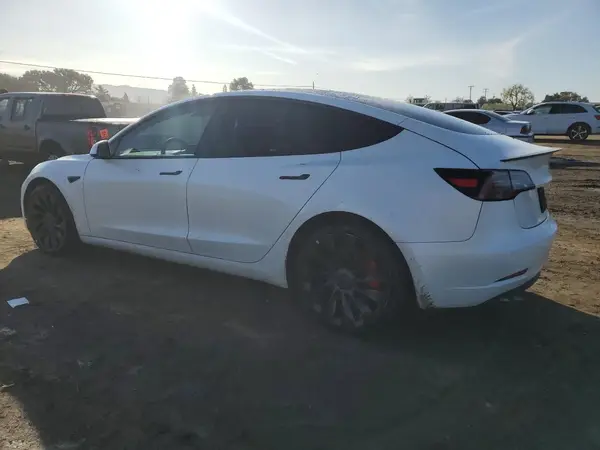 5YJ3E1EC1NF261539 2022 TESLA MODEL 3 - Image 2