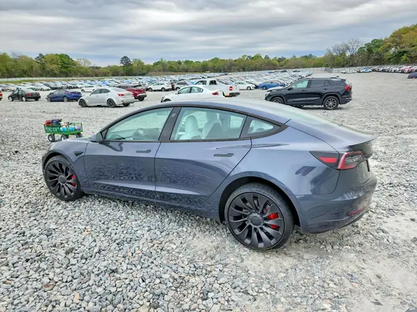 5YJ3E1EC1NF263744 2022 TESLA MODEL 3 - Image 2