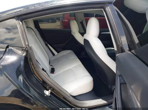 5YJ3E1EC1NF265266 2022 TESLA MODEL 3 - Image 8