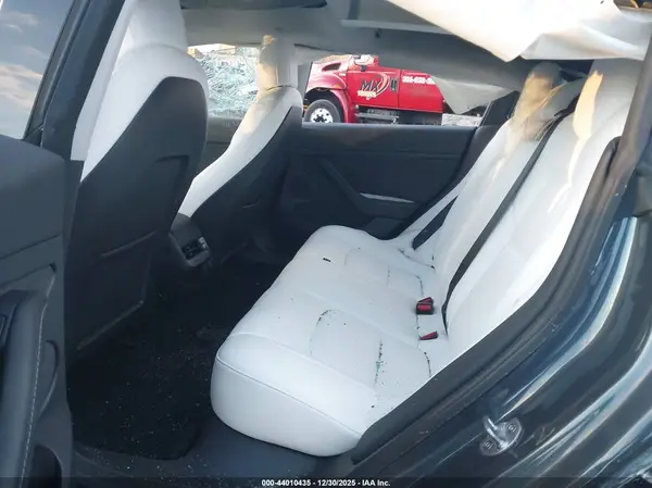 5YJ3E1EC1NF268622 2022 TESLA MODEL 3 - Image 8