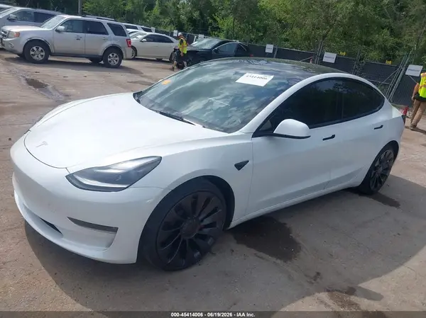 5YJ3E1EC1NF273836 2022 TESLA MODEL 3 - Image 2