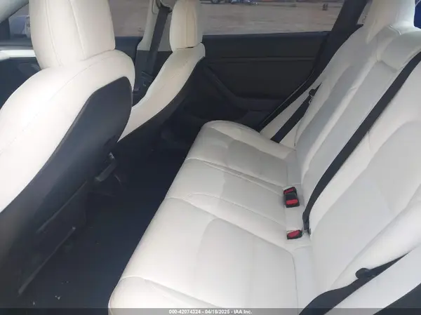 5YJ3E1EC1NF294332 2022 TESLA MODEL 3 - Image 8