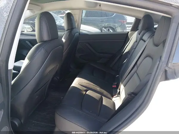 5YJ3E1EC1PF384762 2023 TESLA MODEL 3 - Image 8
