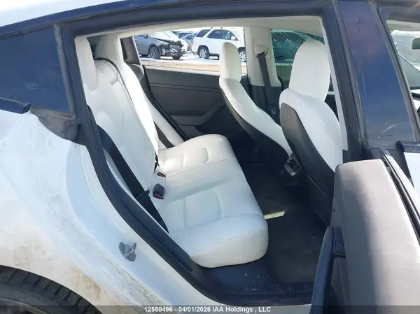 5YJ3E1EC1PF399343 2023 TESLA MODEL 3 - Image 8