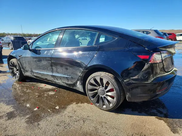 5YJ3E1EC1PF507217 2023 TESLA MODEL 3 - Image 2