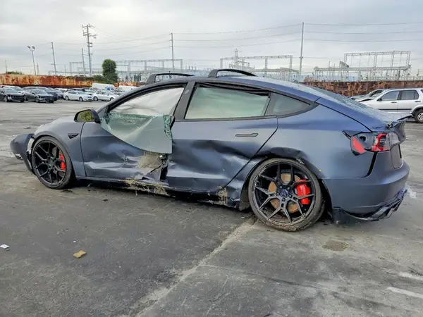 5YJ3E1EC1PF509985 2023 TESLA MODEL 3 - Image 2