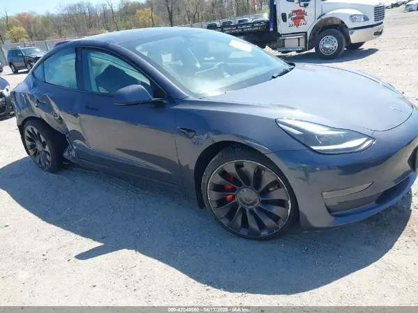 5YJ3E1EC1PF516306 2023 TESLA MODEL 3 - Image 1