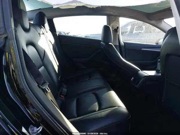5YJ3E1EC1PF552576 2023 TESLA MODEL 3 - Image 8