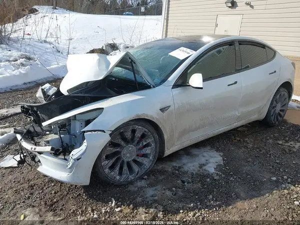 5YJ3E1EC1PF553355 2023 TESLA MODEL 3 - Image 2