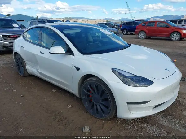 5YJ3E1EC1PF560645 2023 TESLA MODEL 3 - Image 1