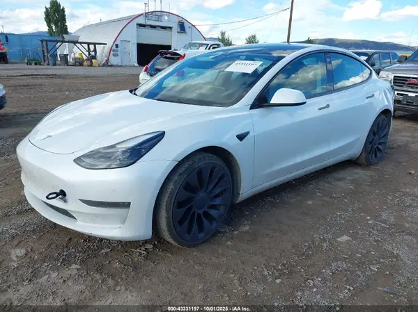 5YJ3E1EC1PF560645 2023 TESLA MODEL 3 - Image 2