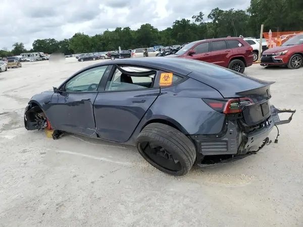 5YJ3E1EC1PF582726 2023 TESLA MODEL 3 - Image 2