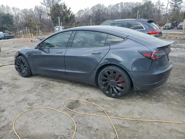 5YJ3E1EC1PF588817 2023 TESLA MODEL 3 - Image 2