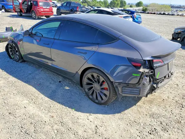 5YJ3E1EC1PF633559 2023 TESLA MODEL 3 - Image 2