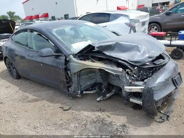 5YJ3E1EC1PF678145 2023 TESLA MODEL 3 - Image 1