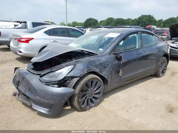 5YJ3E1EC1PF678145 2023 TESLA MODEL 3 - Image 2