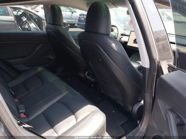 5YJ3E1EC1PF706557 2023 TESLA MODEL 3 - Image 8