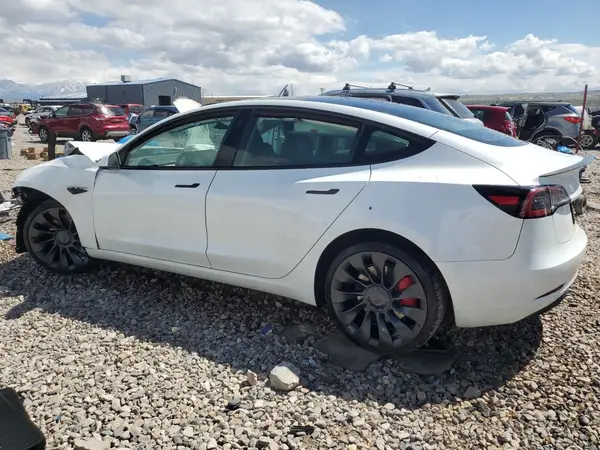 5YJ3E1EC1PF706879 2023 TESLA MODEL 3 - Image 2