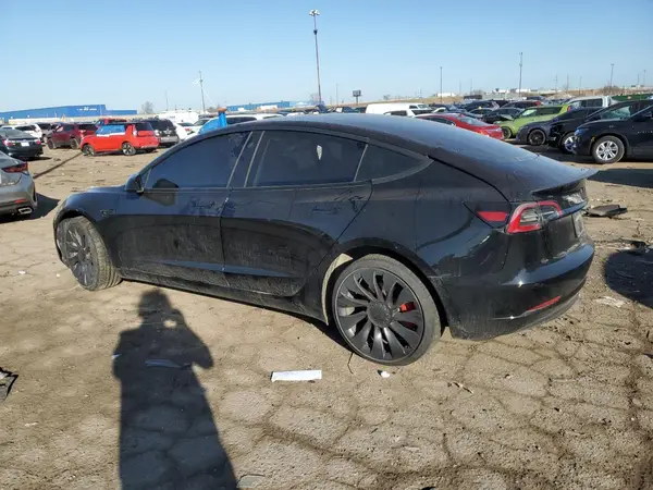 5YJ3E1EC1PF710110 2023 TESLA MODEL 3 - Image 2
