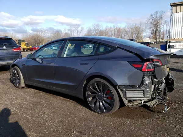 5YJ3E1EC1PF710382 2023 TESLA MODEL 3 - Image 2