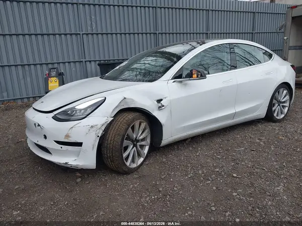 5YJ3E1EC2LF586956 2020 TESLA MODEL 3 - Image 2