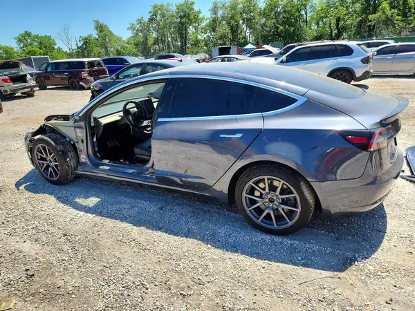 5YJ3E1EC2LF601603 2020 TESLA MODEL 3 - Image 2