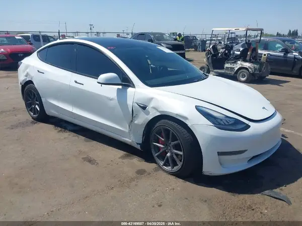 5YJ3E1EC2LF601990 2020 TESLA MODEL 3 - Image 1