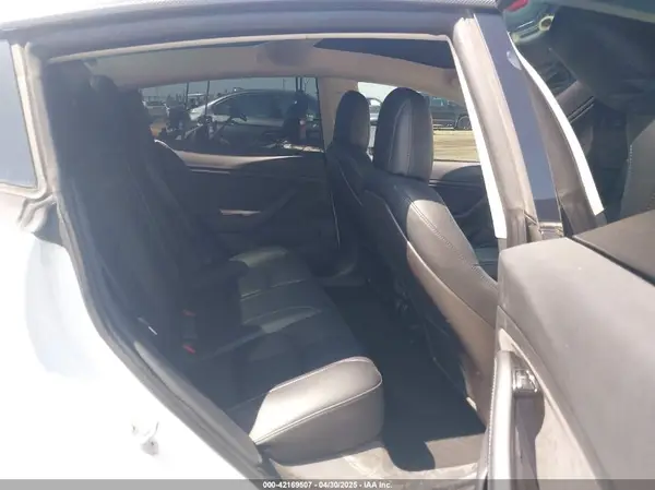 5YJ3E1EC2LF601990 2020 TESLA MODEL 3 - Image 8