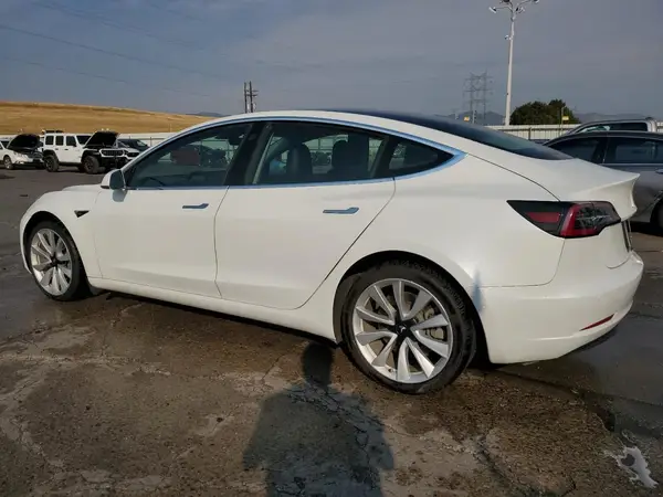 5YJ3E1EC2LF627568 2020 TESLA MODEL 3 - Image 2