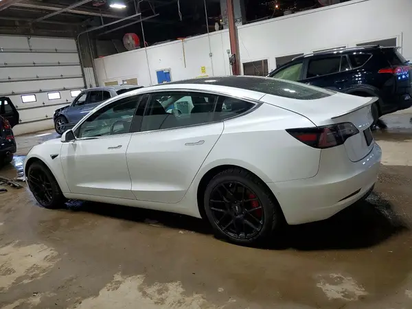 5YJ3E1EC2LF641471 2020 TESLA MODEL 3 - Image 2