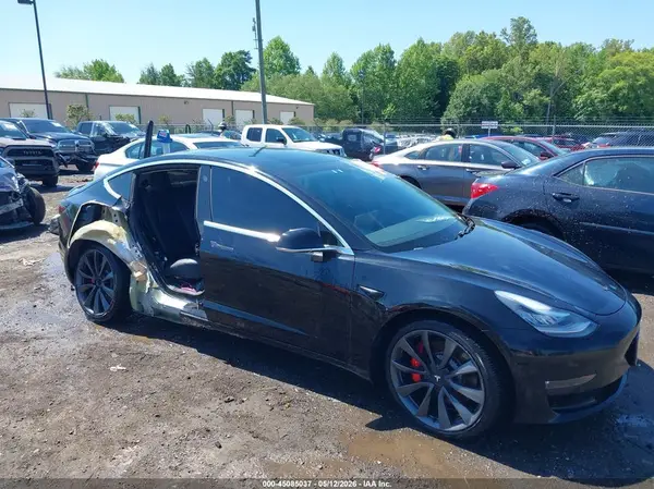 5YJ3E1EC2LF713138 2020 TESLA MODEL 3 - Image 1
