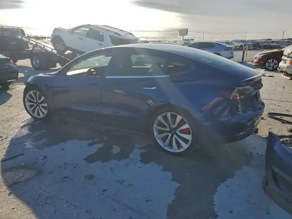 5YJ3E1EC2LF713611 2020 TESLA MODEL 3 - Image 2