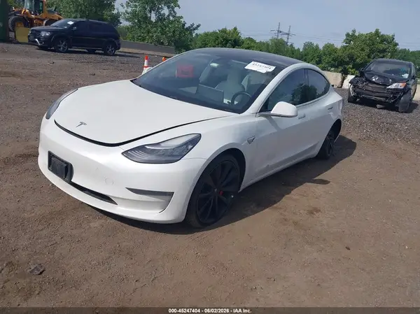 5YJ3E1EC2LF784243 2020 TESLA MODEL 3 - Image 2
