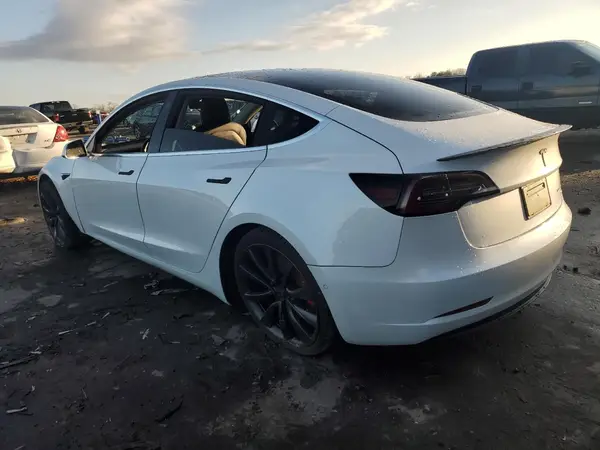 5YJ3E1EC2LF784551 2020 TESLA MODEL 3 - Image 2