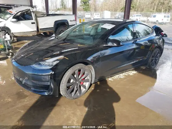 5YJ3E1EC2LF805320 2020 TESLA MODEL 3 - Image 2