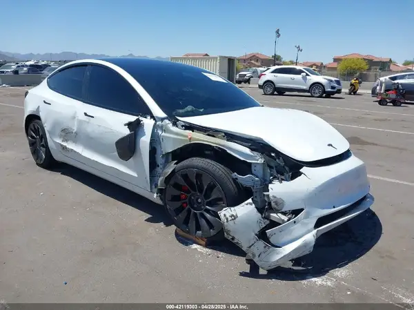 5YJ3E1EC2MF001553 2021 TESLA MODEL 3 - Image 1