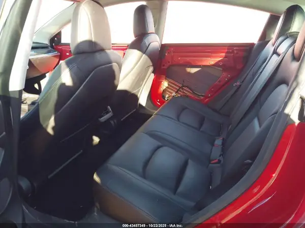 5YJ3E1EC2MF033242 2021 TESLA MODEL 3 - Image 8