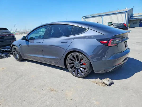 5YJ3E1EC2MF050526 2021 TESLA MODEL 3 - Image 2
