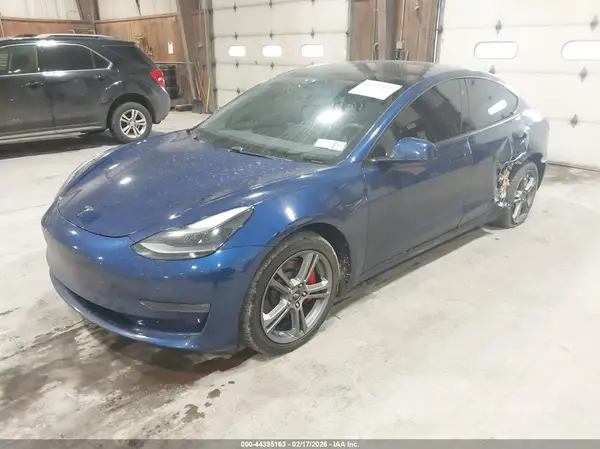 5YJ3E1EC2MF084188 2021 TESLA MODEL 3 - Image 2