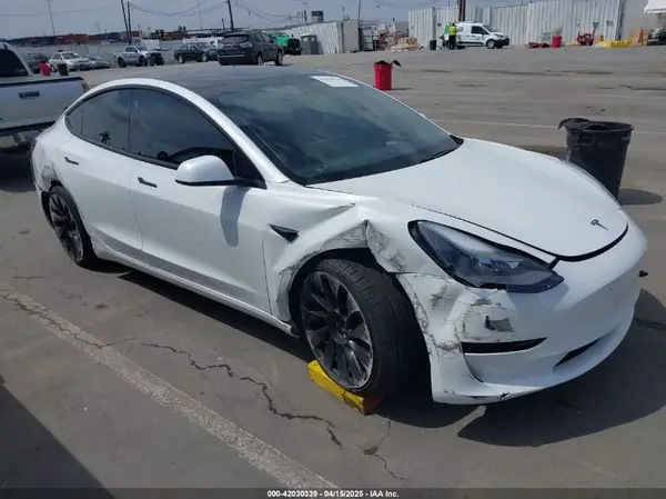 5YJ3E1EC2MF084594 2021 TESLA MODEL 3 - Image 1