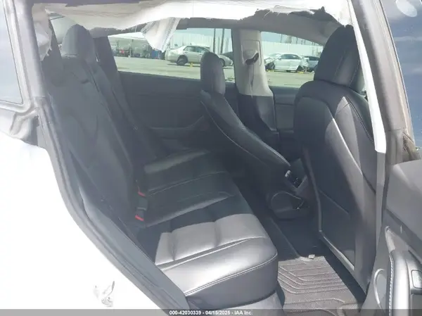 5YJ3E1EC2MF084594 2021 TESLA MODEL 3 - Image 8