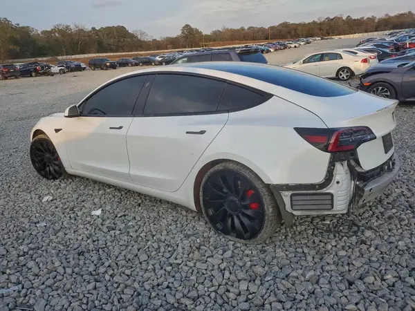 5YJ3E1EC2MF849741 2021 TESLA MODEL 3 - Image 2